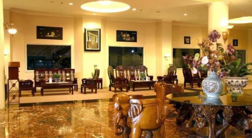 Grand Tiga Mustika Hotel Balikpapan  Dış mekan fotoğraf