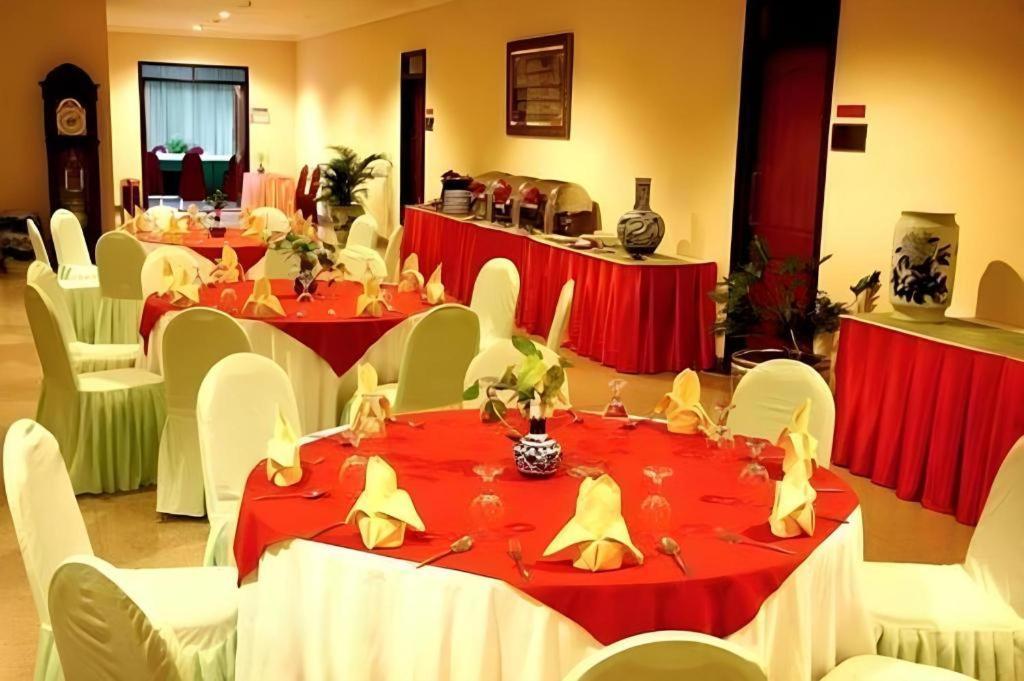 Grand Tiga Mustika Hotel Balikpapan  Dış mekan fotoğraf